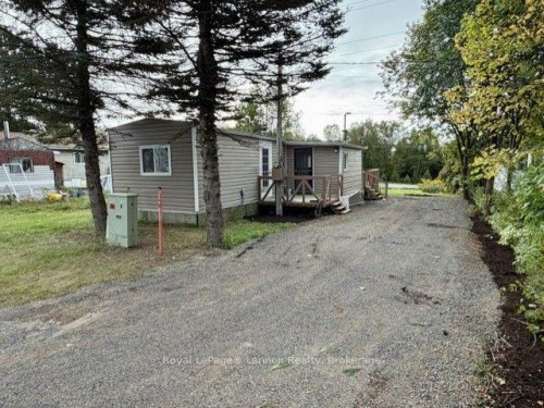 7 Sarawak Drive, Thunder Bay, ON 