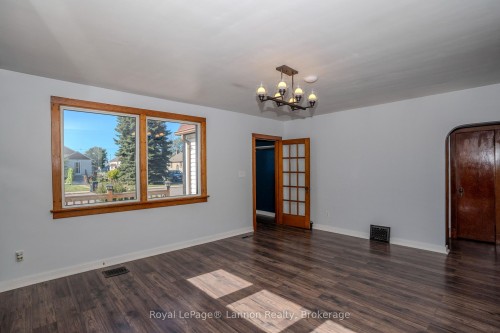 738 Mortimer Avenue E, Thunder Bay, ON 