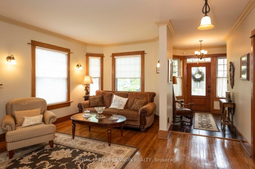 34 Winnipeg Avenue, Thunder Bay, ON 