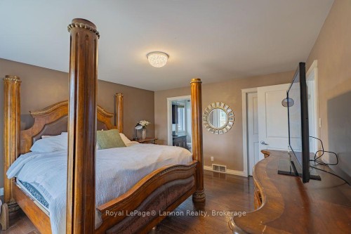 696 Weiler Boulevard, Thunder Bay, ON 
