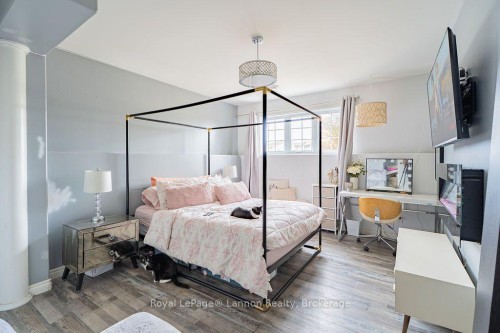 696 Weiler Boulevard, Thunder Bay, ON 