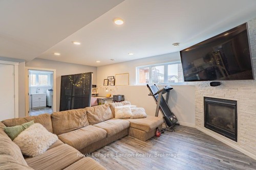 696 Weiler Boulevard, Thunder Bay, ON 