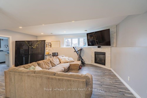 696 Weiler Boulevard, Thunder Bay, ON 