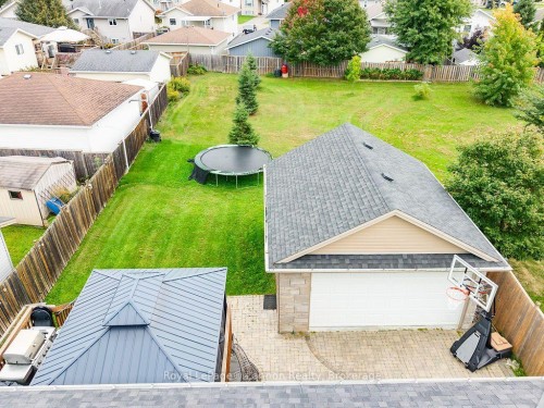 696 Weiler Boulevard, Thunder Bay, ON 