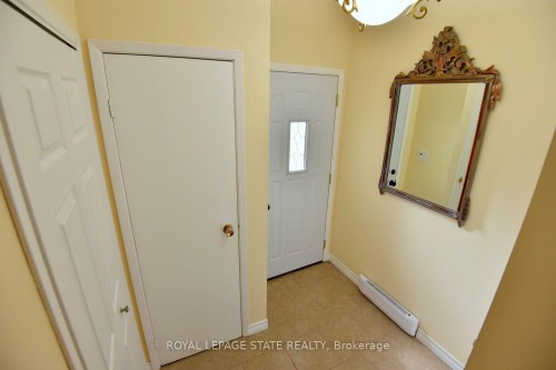 18 Claudette Gate, Hamilton, ON 