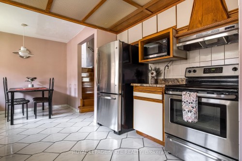 14 Woodside Drive, Hamilton, ON 