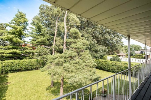 14 Woodside Drive, Hamilton, ON 