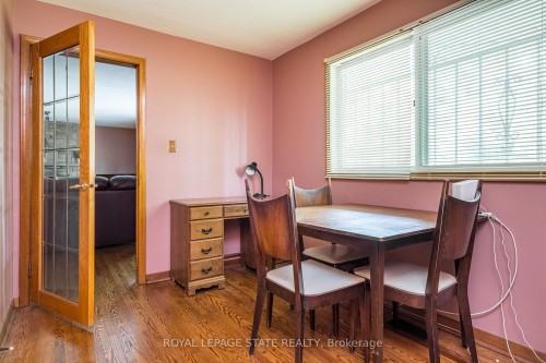 14 Woodside Drive, Hamilton, ON 