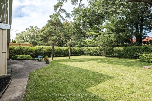 14 Woodside Drive, Hamilton, ON 
