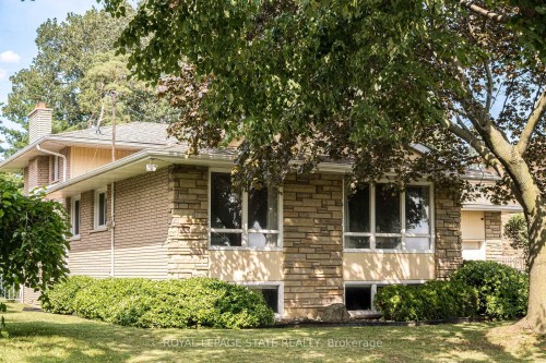 14 Woodside Drive, Hamilton, ON 
