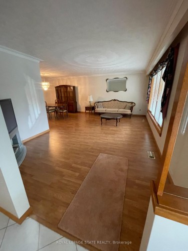 72 Purnell Drive , Hamilton, ON L9C 4Y3 3