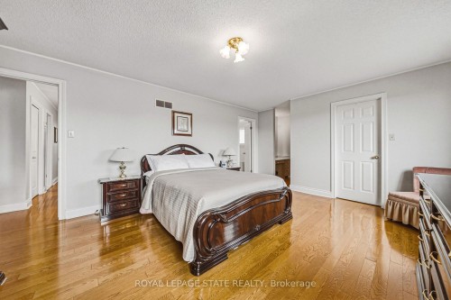 90 Fairington Crescent, Hamilton, ON 
