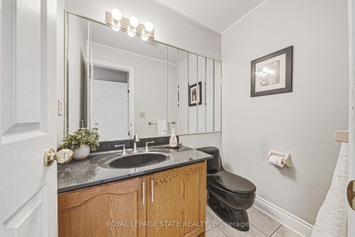 90 Fairington Crescent, Hamilton, ON 