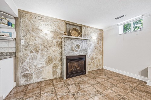90 Fairington Crescent, Hamilton, ON 