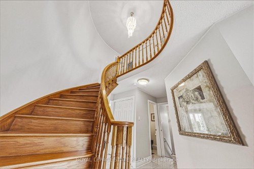 90 Fairington Crescent, Hamilton, ON 