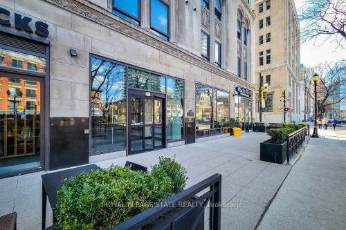 912-112 King Street E, Hamilton, ON L8N 1A8 2