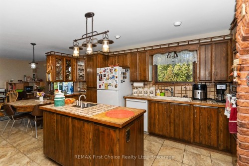 3410 Hwy 11 71 Highway, La Vallee, ON 