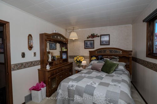 3410 Hwy 11 71 Highway, La Vallee, ON 