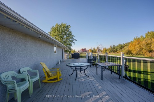3410 Hwy 11 71 Highway, La Vallee, ON 