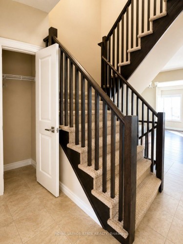 85 Sexton Crescent , Hamilton, ON L9G 0E2 2