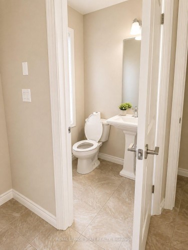 85 Sexton Crescent , Hamilton, ON L9G 0E2 3