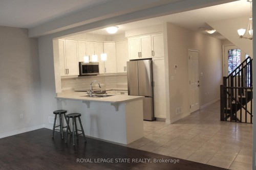 85 Sexton Crescent , Hamilton, ON L9G 0E2 4