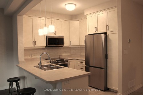 85 Sexton Crescent , Hamilton, ON L9G 0E2 5