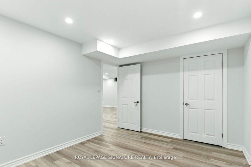 Bsmt-151 Royal Winter Drive , Hamilton, ON L0R 1C0 5