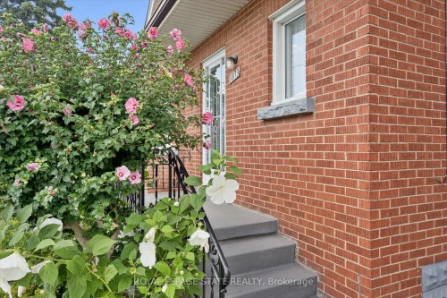 1873 Main Street E, Hamilton, ON 