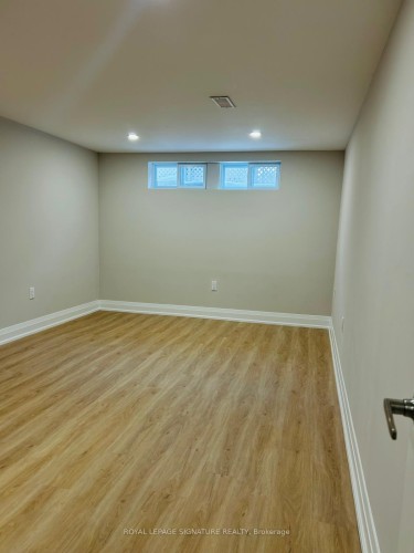 Bsmt-49 Edinburgh Road , Kitchener, ON N2B 1M4 2