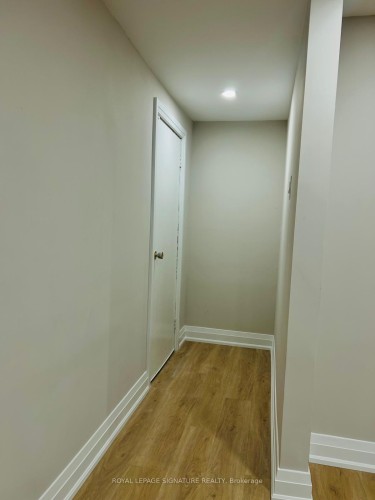 Bsmt-49 Edinburgh Road , Kitchener, ON N2B 1M4 4