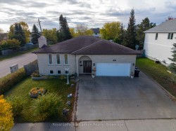 101 Suncrest Place  Thunder Bay, ON P7A 8A2