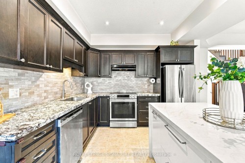 17 Lagoon Avenue, Hamilton, ON 