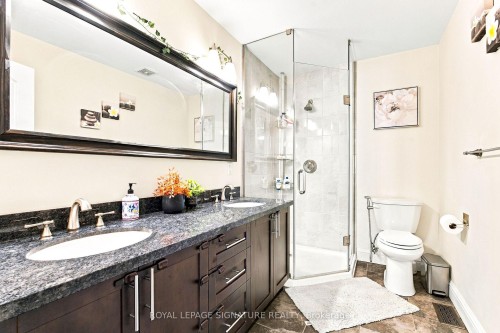 17 Lagoon Avenue, Hamilton, ON 