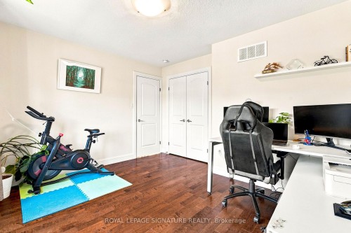 17 Lagoon Avenue, Hamilton, ON 