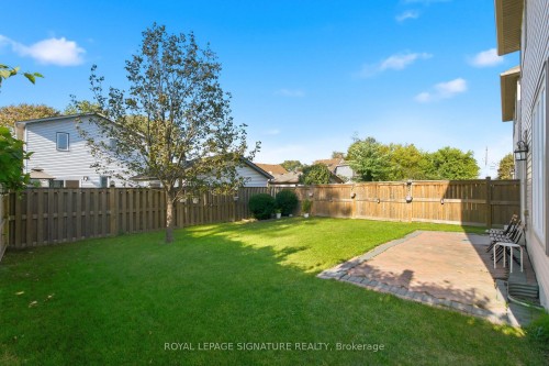 17 Lagoon Avenue, Hamilton, ON 