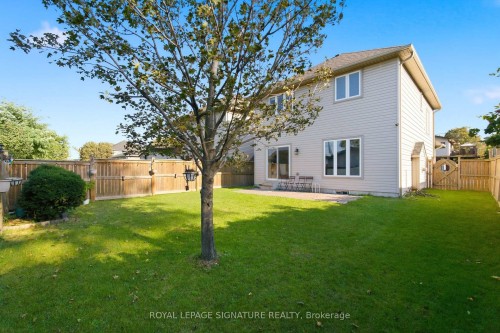 17 Lagoon Avenue, Hamilton, ON 