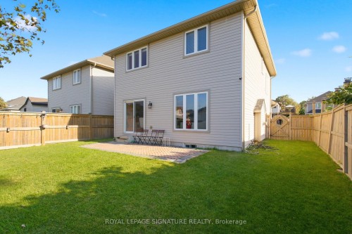 17 Lagoon Avenue, Hamilton, ON 