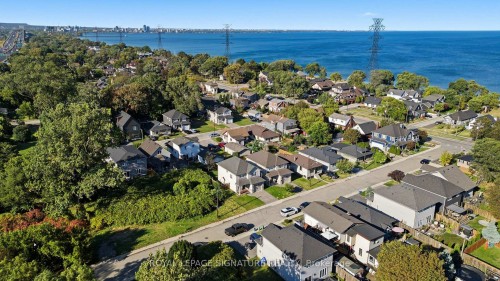 17 Lagoon Avenue, Hamilton, ON 