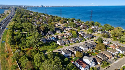 17 Lagoon Avenue, Hamilton, ON 
