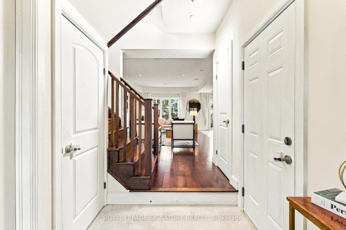 17 Lagoon Avenue, Hamilton, ON 