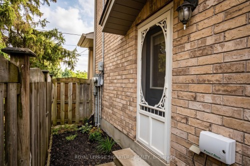 Main Level-654 St David Street , Centre Wellington, ON N1M 2X3 2