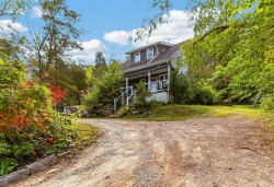 211 Main Street W Grimsby, ON L3M 1S1