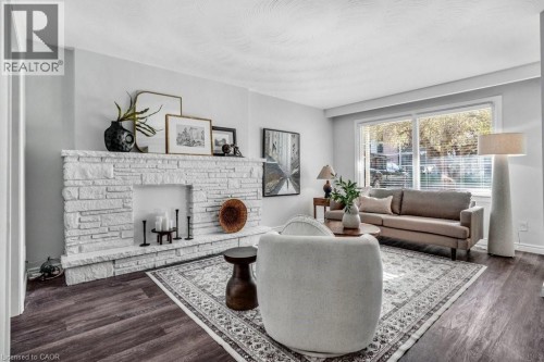 262 Westcourt Place, Waterloo, ON 