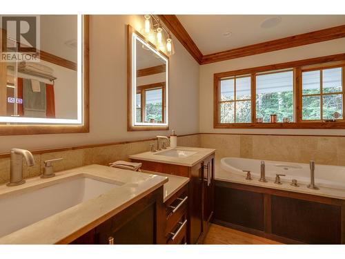 7015 Bench Drive, Prince George, BC - Indoor Photo Showing Bathroom