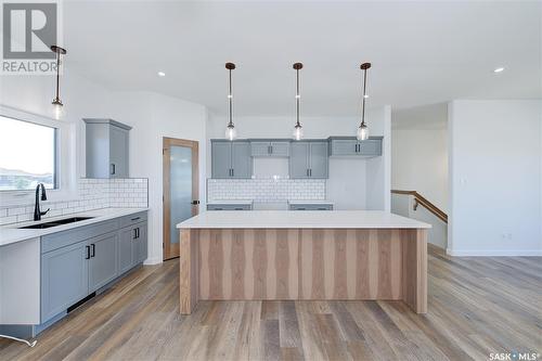 803 Weir Crescent, Warman, SK - Indoor Photo Showing Kitchen With Upgraded Kitchen