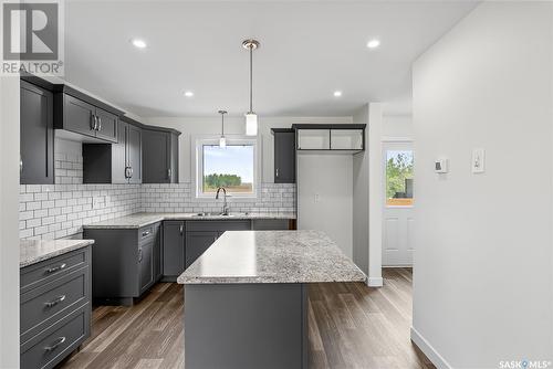 309 Reddekopp Crescent, Warman, SK - Indoor Photo Showing Kitchen With Upgraded Kitchen
