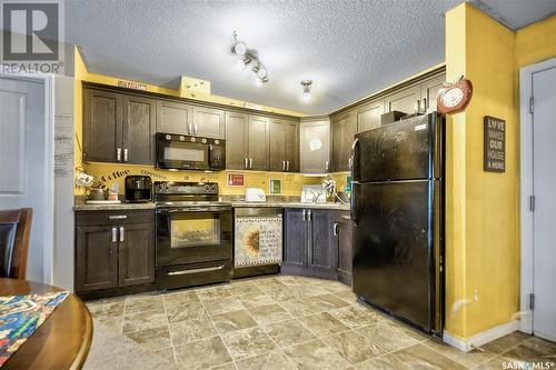 112 1501 15Th Street E, Prince Albert, SK - Indoor Photo Showing Kitchen