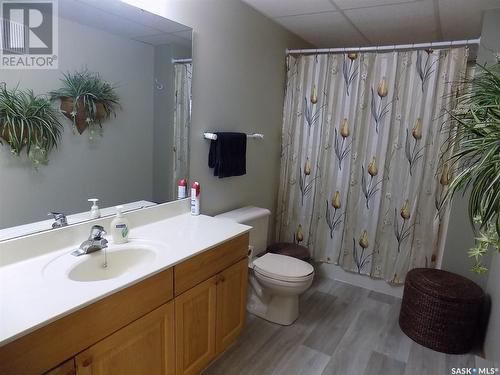 Harbourview Bed & Breakfast Ltd., Cymri Rm No. 36, SK - Indoor Photo Showing Bathroom