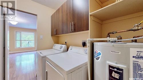 32 Nollet Avenue, Regina, SK - Indoor Photo Showing Laundry Room